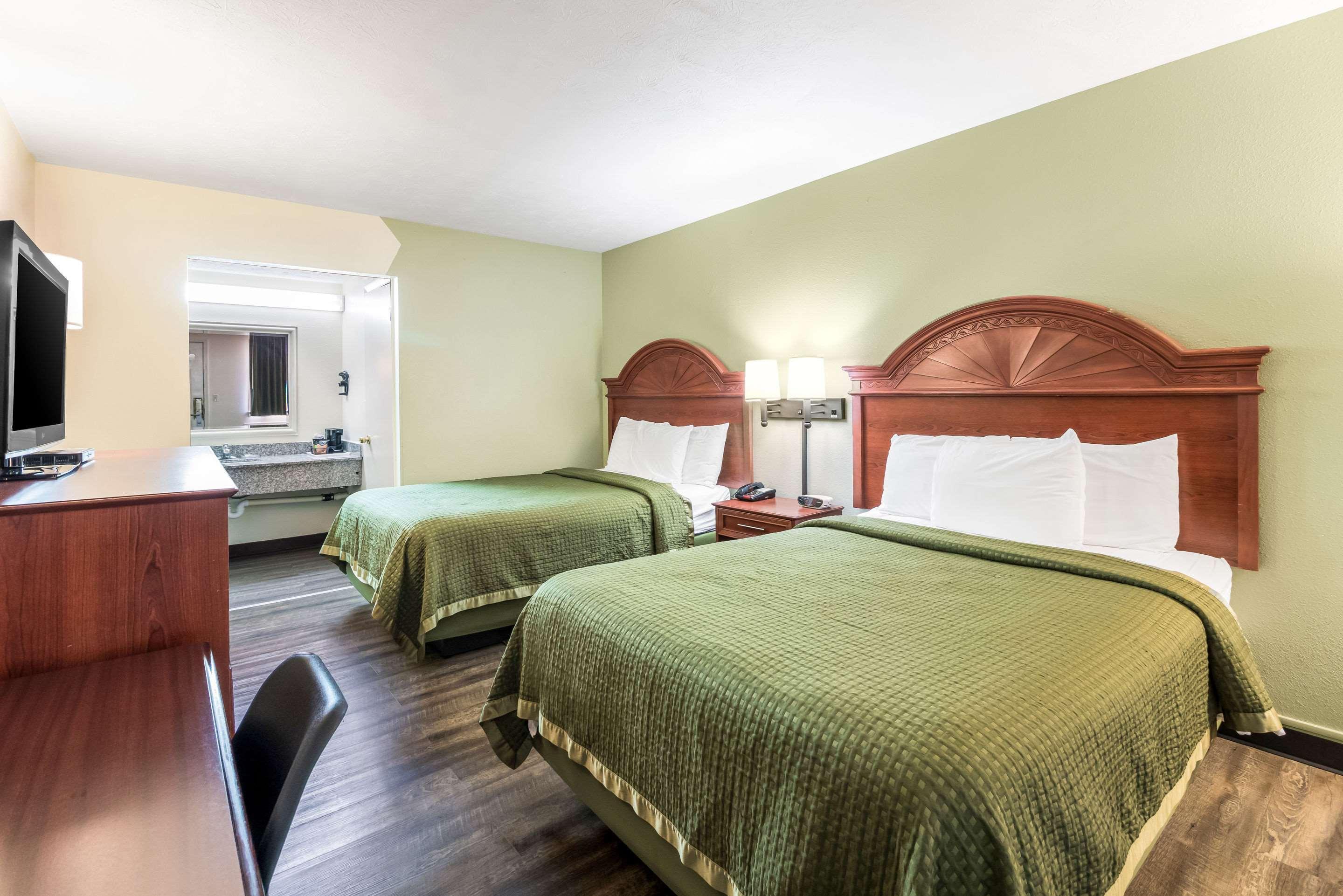 Rodeway Inn Cadiz Dış mekan fotoğraf