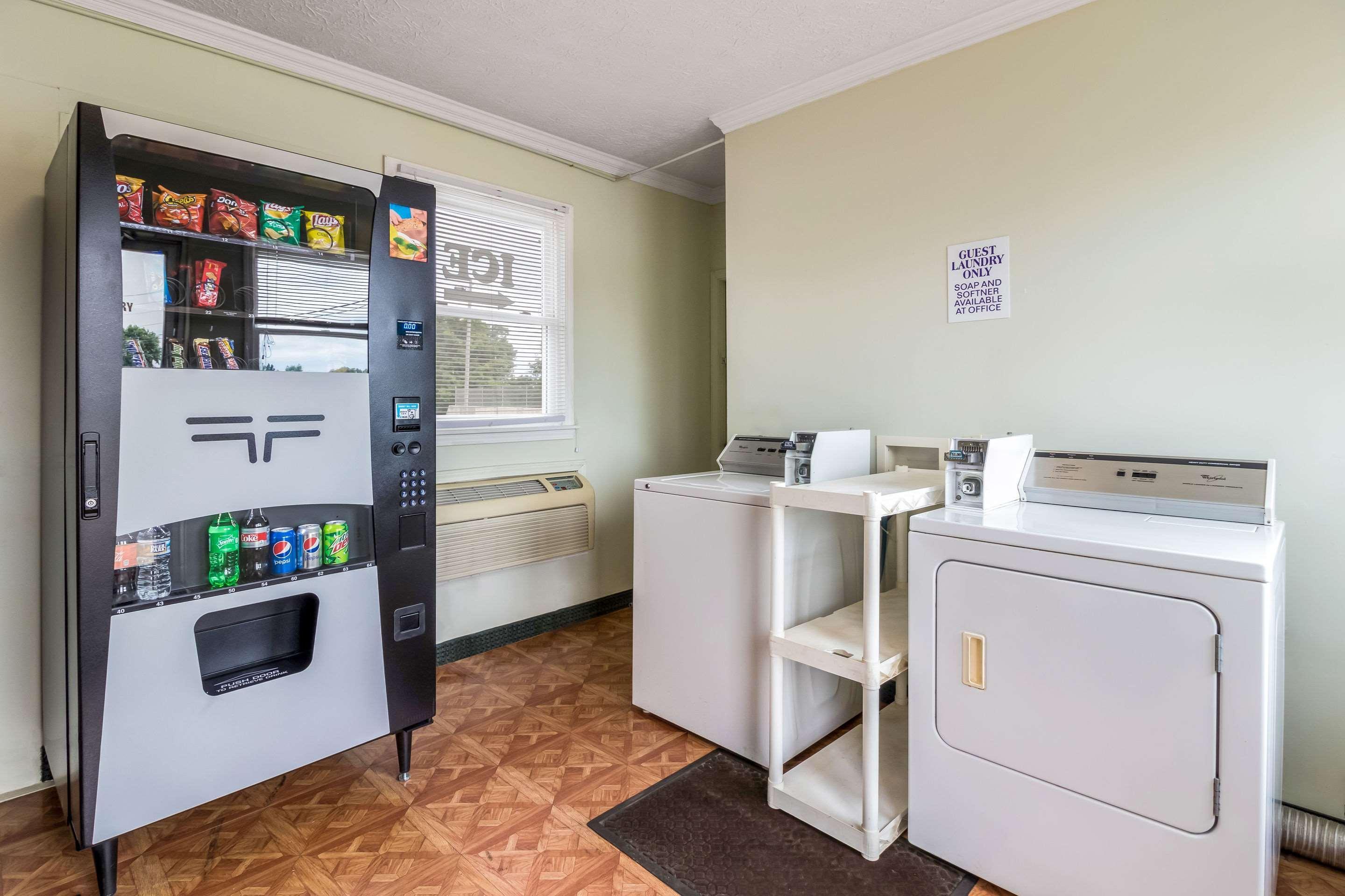 Rodeway Inn Cadiz Dış mekan fotoğraf
